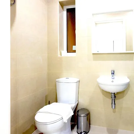 아파트 Bnbnova - Seafront 2br With Terrace *