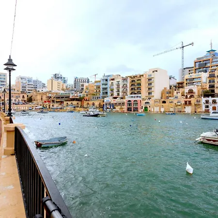 Bnbnova - Seafront 2br With Terrace *