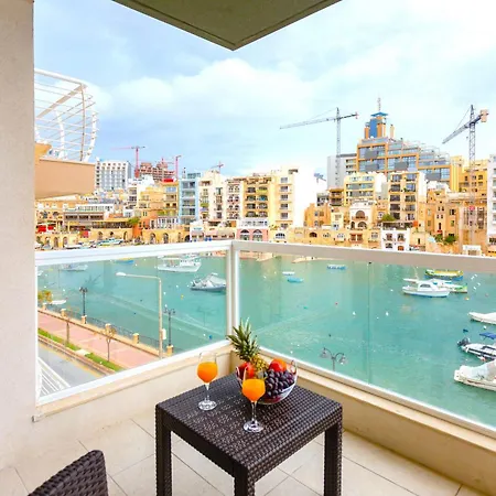 Bnbnova - Seafront 2br With Terrace *