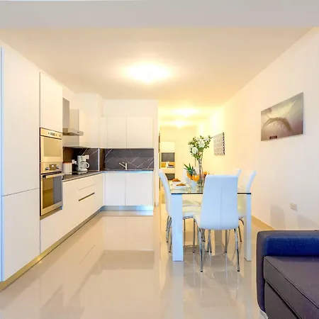 Bnbnova - Seafront 2br With Terrace Apartamento *